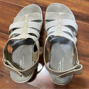 Clarks Women's Sandals - Gray